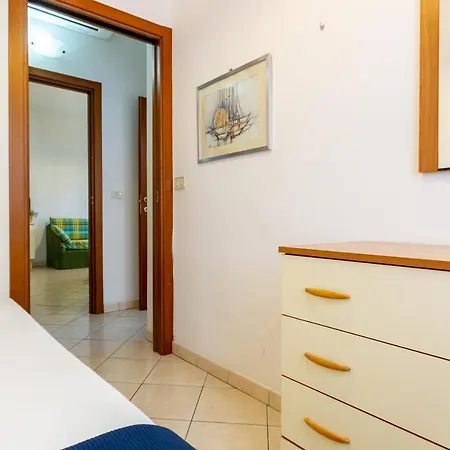 Apartment 35